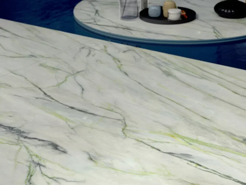 Không Gian Hoàn Thiện Bằng Đá Nung Kết Vasta Stone Calacatta Green – Mặt Bàn Bếp, Đảo Bếp, Ốp Tường