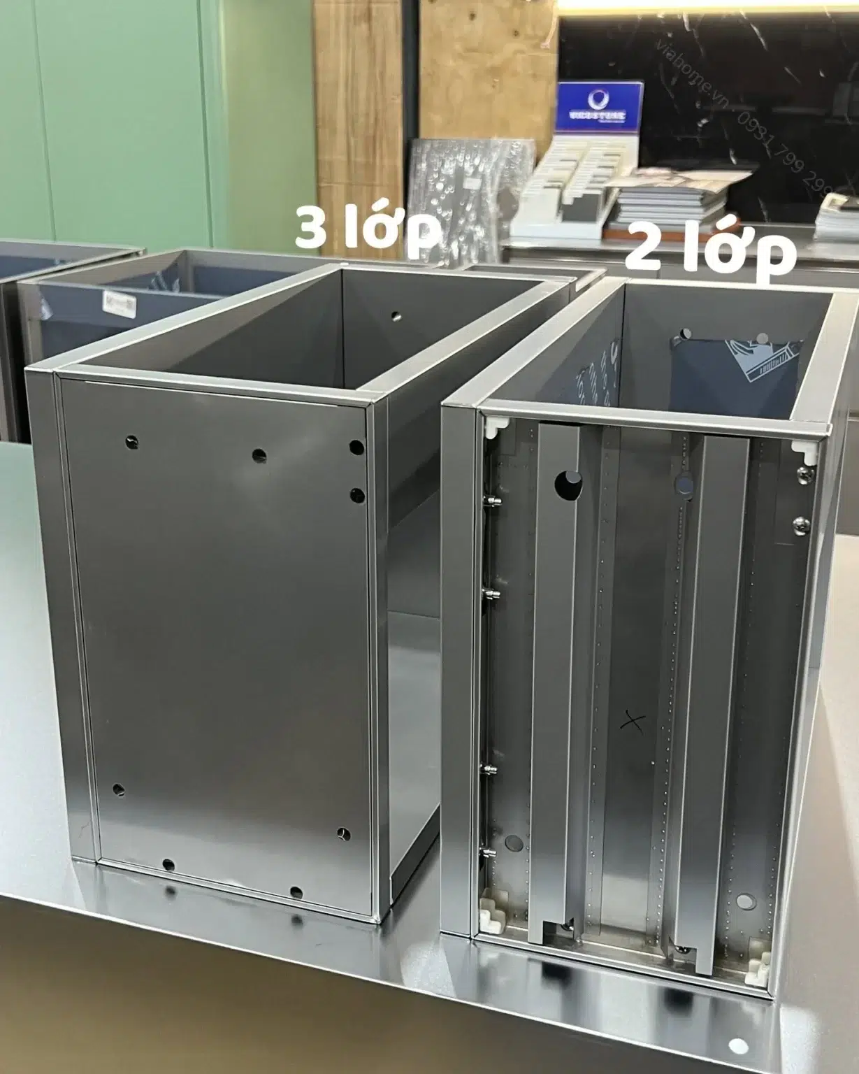 So Sánh Hông Thùng Tủ Bếp Inox 3 Lớp Phẳng Kín Và Hông Inox 2 Lớp Có Thanh Gân Tăng Cứng, Đinh Tán